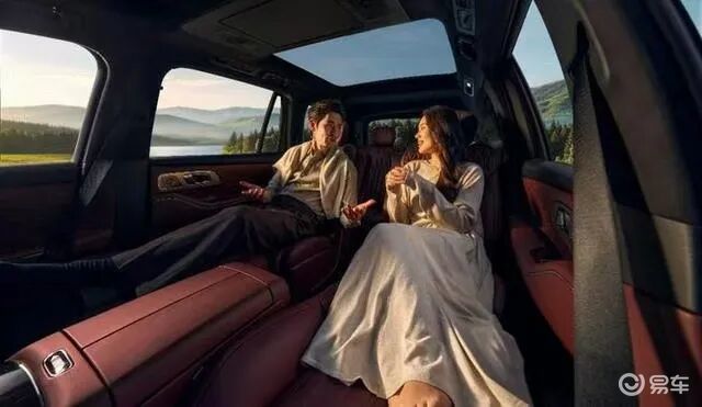 吉利银河M9黑金智曜版上市：25万级旗舰大六座SUV