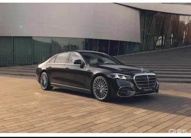 新一代奔驰S级全球首发：50%部件焕新+600米数字大灯