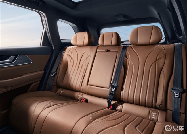 智驾燃油车哪款好用？谁是智能与实力兼备的优选？