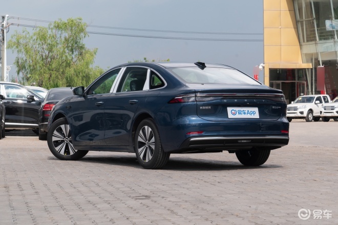 10万预算插混轿车 日产N6和吉利银河A7如何选