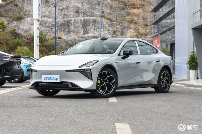 深蓝L06对比小鹏MONA M03 谁能花小钱办大事？