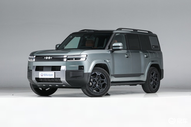 硬派越野如何选 方程豹钛7 VS 坦克400Hi4-T