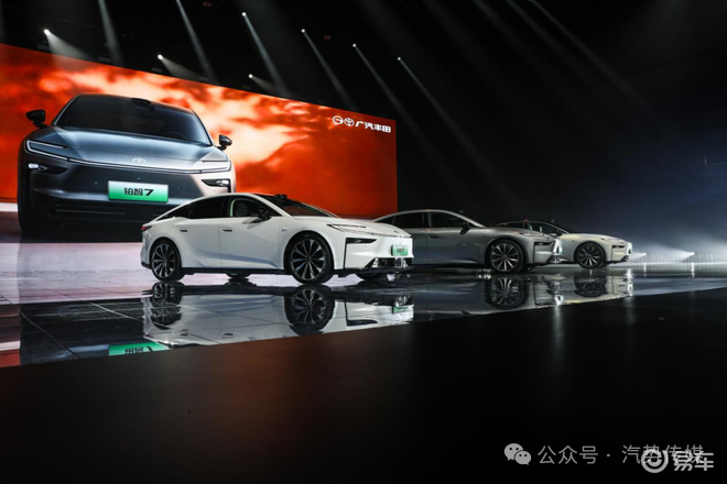 一场“开放麦”为何反而赢了人心？丨汽势封面