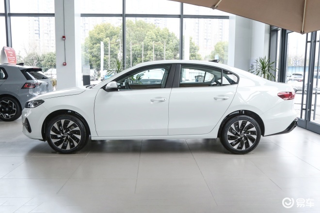 德系同门相争 一汽大众速腾S和上汽大众朗逸新锐如何选