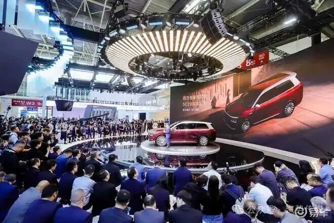华为又旗舰大六座SUV：奕境X9如何重新定义年度9系之王