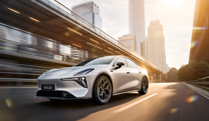 激光雷达+宁德时代！深蓝L06VS小鹏MONA M03