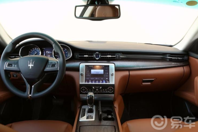 玛莎拉蒂quattroporte这款车的内饰氛围好不好?