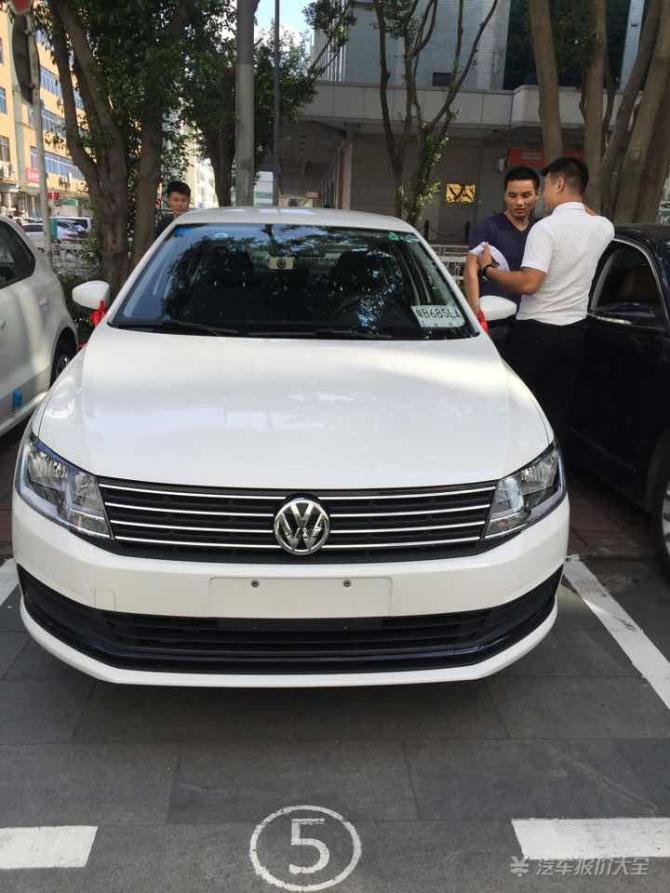 上个月在深圳提的朗逸,上东莞牌照,现在零时牌照马上要到期了