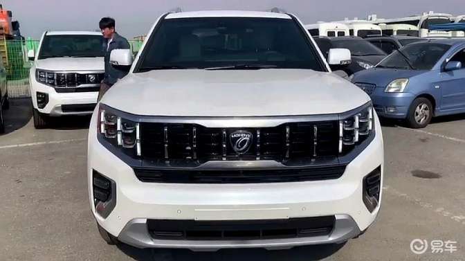 2020款起亚霸锐到港,外观与内饰全方位实拍