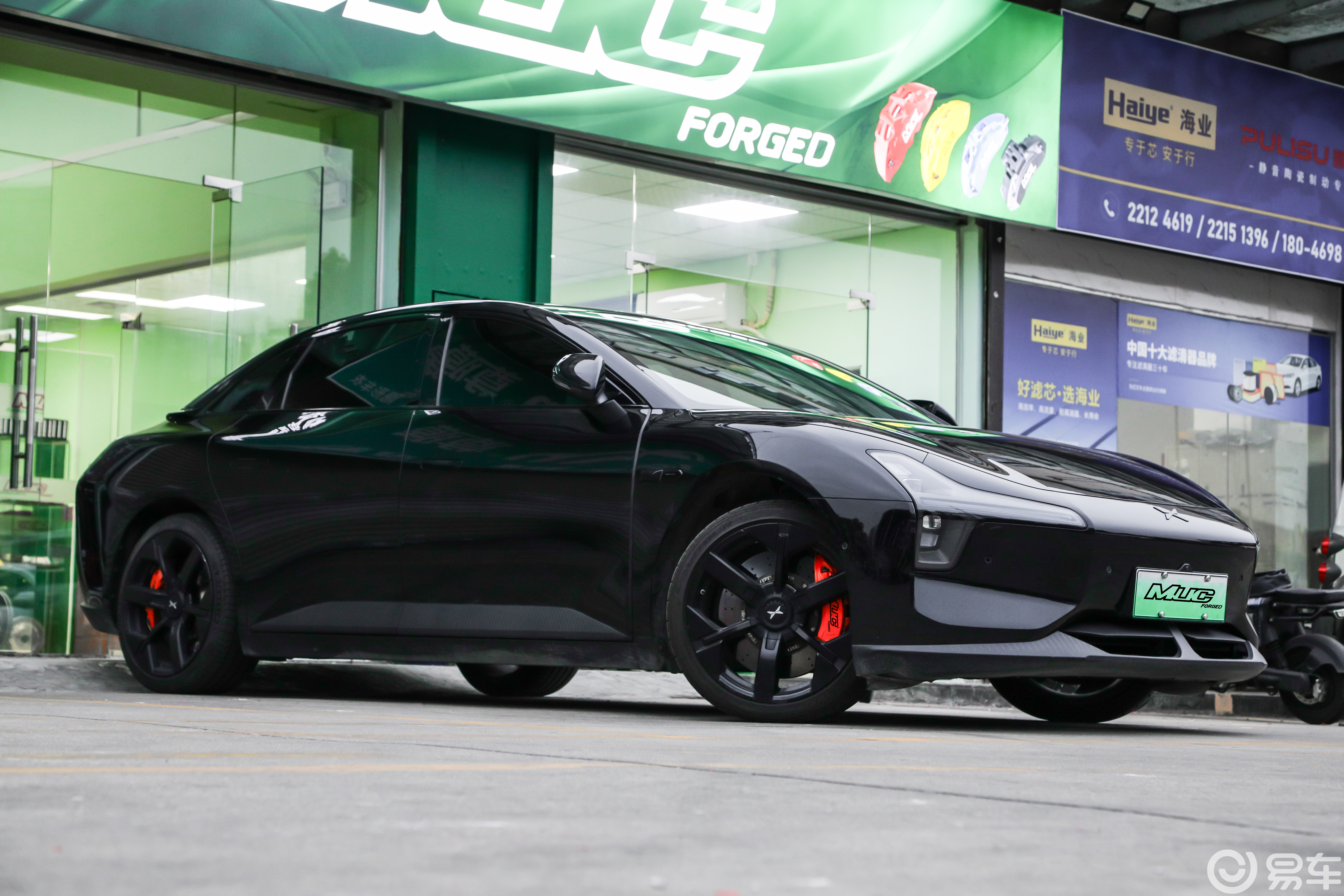 小鹏MONA M03改装MUC前轮F6-MAX六活塞