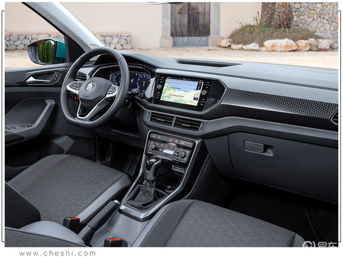 大众新款T-Cross曝光 搭1.5T引擎/年内开启预售 大众新款T-Cross曝光 搭1.5T引擎/年内开启预售