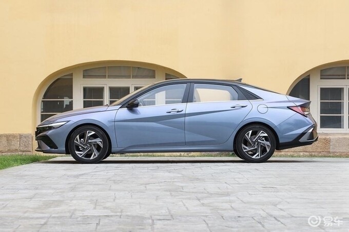 与时俱进是全新伊兰特冲击a级市场top的底气-图8