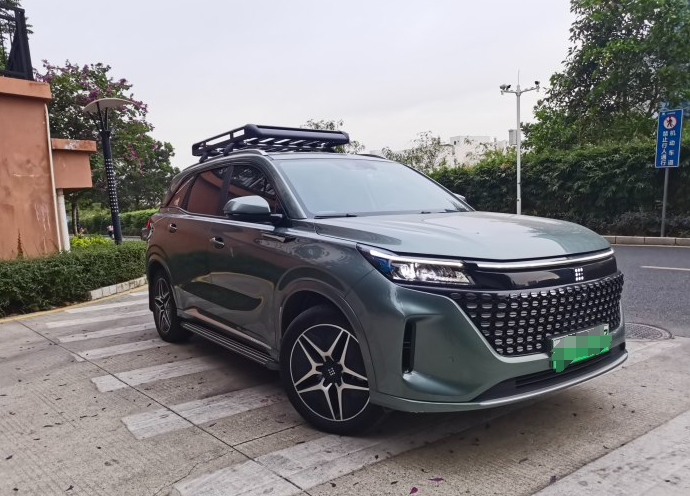 9.98万拿下中型插混SUV，日常通勤超省？看看车主咋说