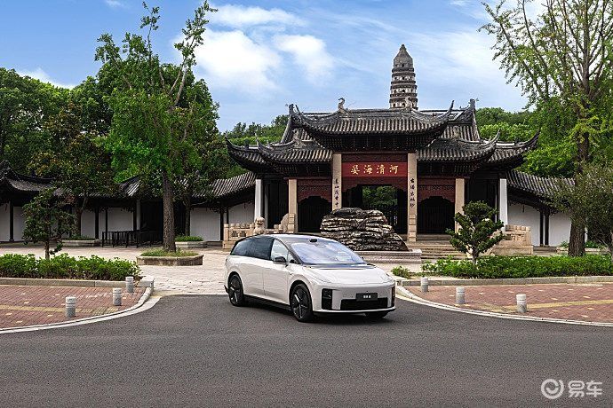 30万级纯电SUV二选一 昊铂HL能否挑战理想i8?