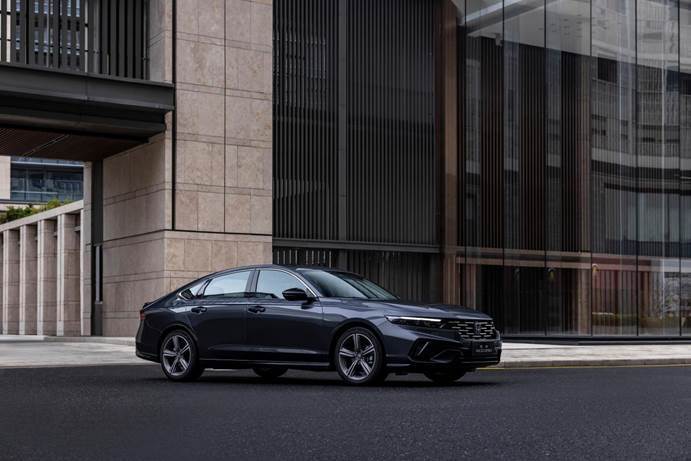 新能源补贴退坡，才发现雅阁是真香