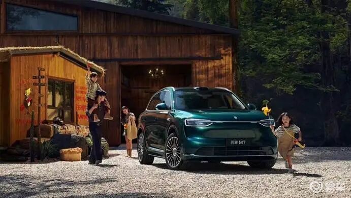 何以成为“幸福旗舰”?全新问界M7车主真实口碑大公开