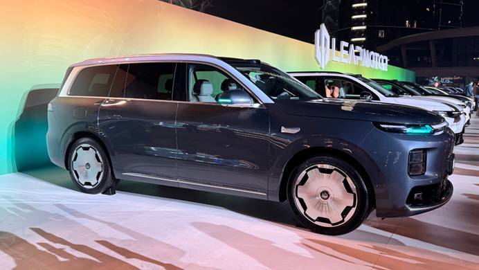 D19/D99双旗舰亮相 开启零跑下一个十年