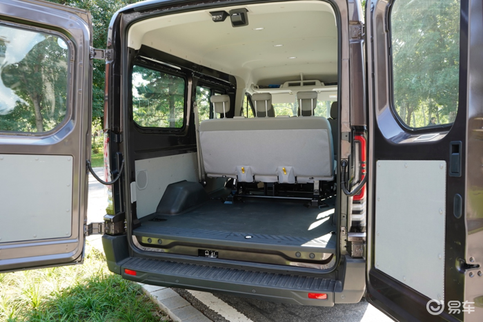 福特全顺t8:引领轻客行业发展的新标准8.png