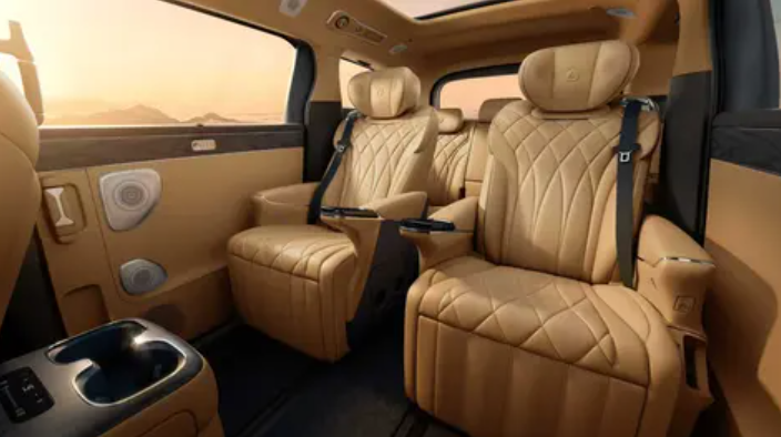 新款腾势D9即将来袭，换装二代刀片电池+闪充技术