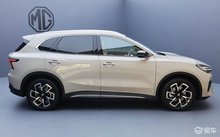 轴距2735mm,MG 4X尺寸直逼中型SUV
