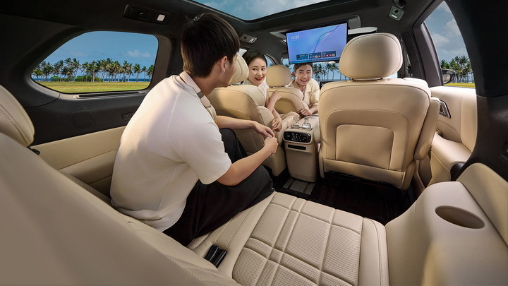 30万,深蓝S09对比领克900,豪华6座SUV该选谁?