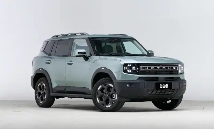 自由者与旅行者 哪款强？