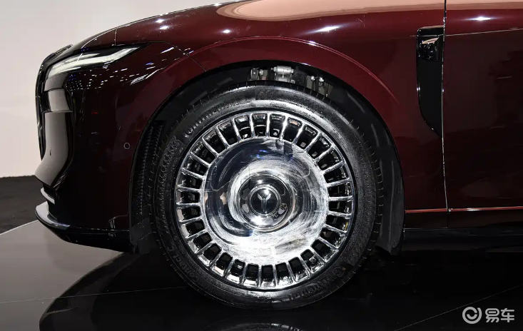 抱上华为就稳了?岚图追光L设计被指用力过猛,翻身仗不好打