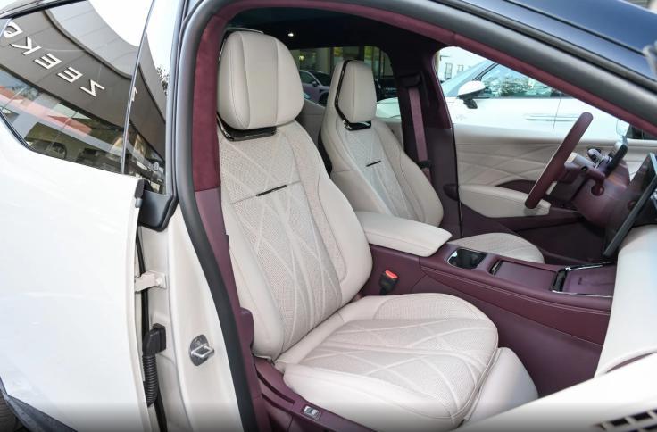 2026款极氪X上市,限时14.58万元起,加量不加价