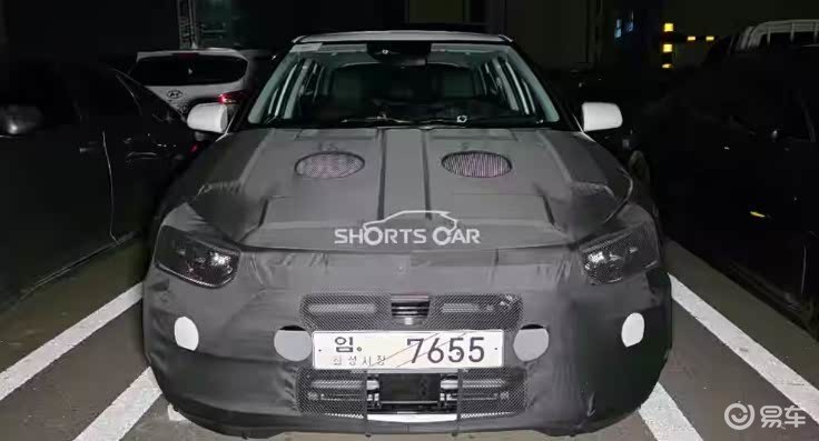 定位小型电动车 疑似现代i20纯电版谍照曝光 明年发布