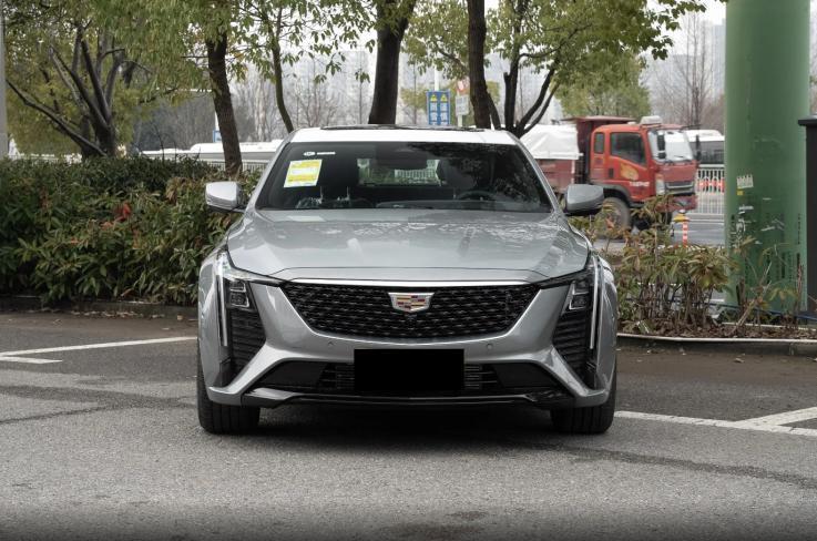 开年给诚意，凯迪拉克CT5惊喜价19.99万起，能省1万