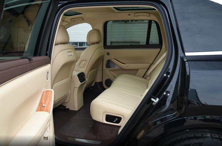 30万级主流智能座舱评测,问界M7与理想L7,谁更懂?