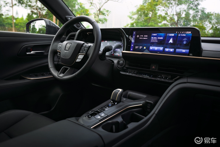 皇冠sportcross试驾_易车知识库