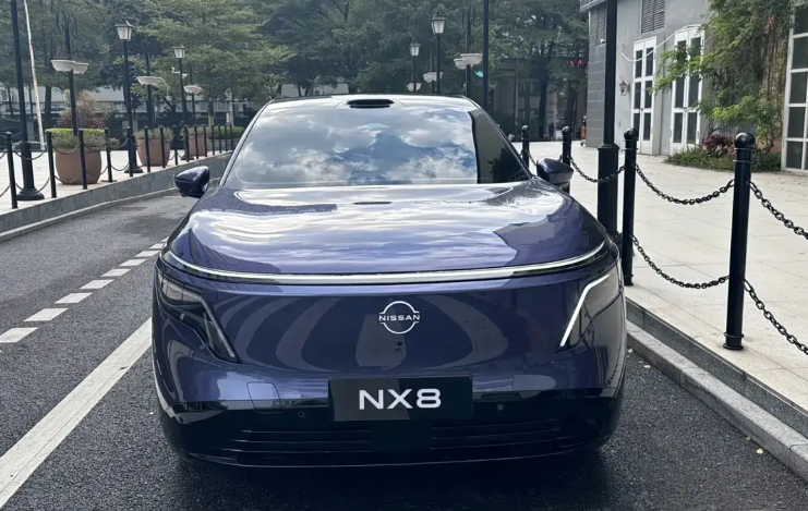 实拍日产NX8，800V架构+5C超充，轴距2917mm