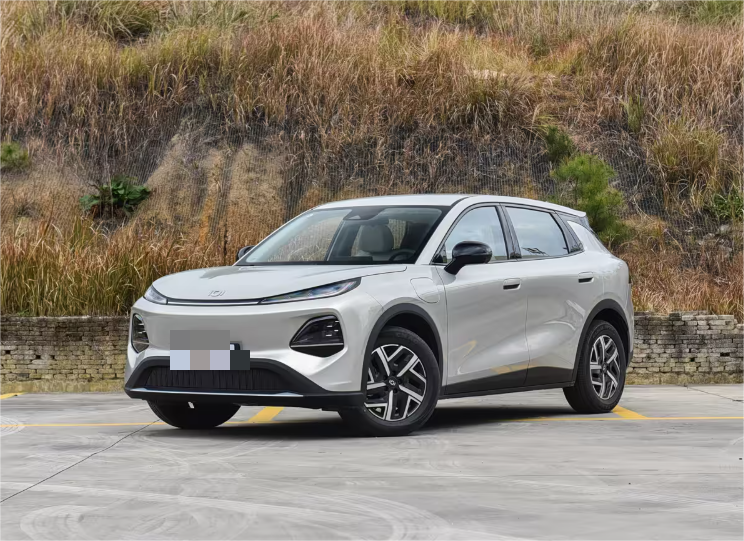 商务家用双选：埃安AION N60与长安启源Q05的对比