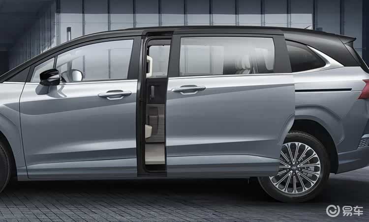 能玩能装的合资MPV不到14万起！有库斯途还要啥SUV？