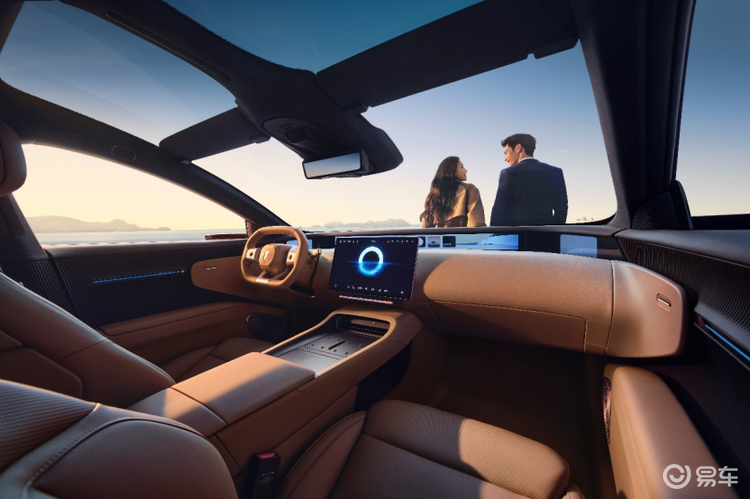 阿维塔12四激光版,华为乾崑技术引领“智美新豪华”风潮