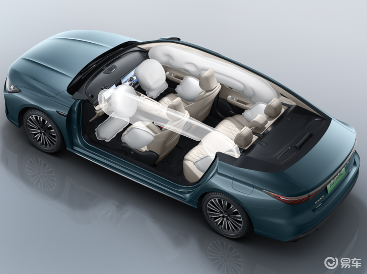 2款插混轿车横评,比亚迪秦LDM和风云A8L,谁值得入手