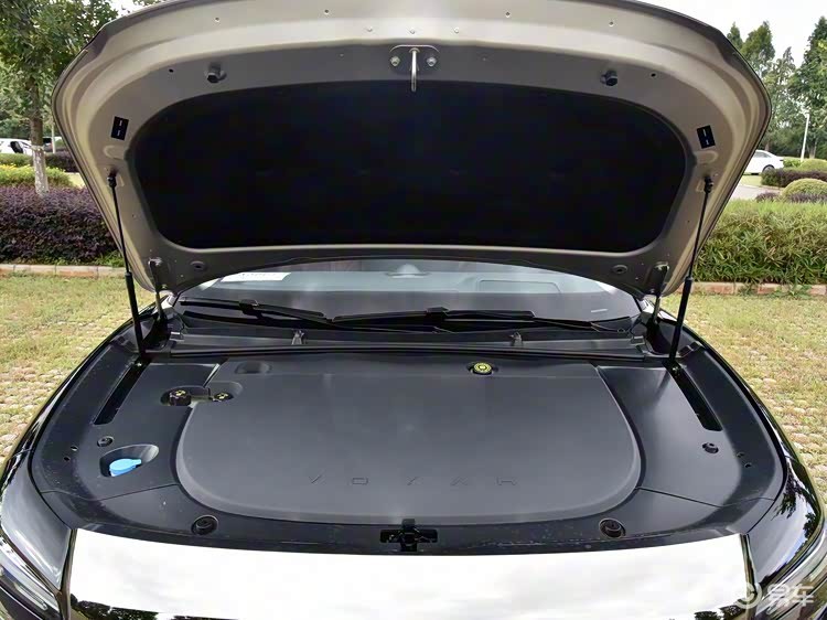 岚图追光L将12月10日上市 乾崑ADS 4+鸿蒙座舱5