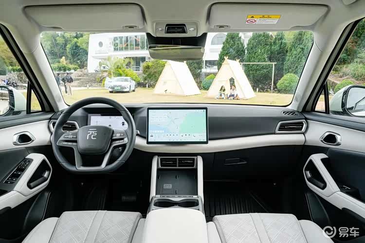 10来万都能买顶配，启源全新Q05和比亚迪元UP谁更划算