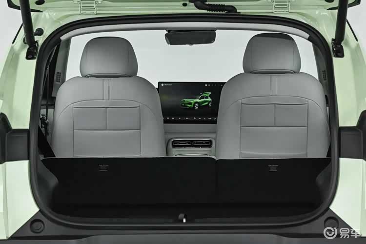 10来万都能买顶配，启源全新Q05和比亚迪元UP谁更划算