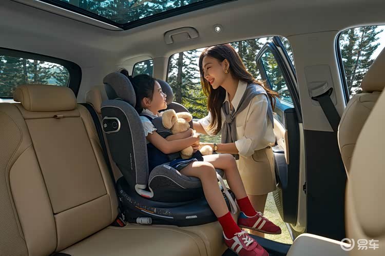 220km纯电、1600km综合续航,插混的边界更远了