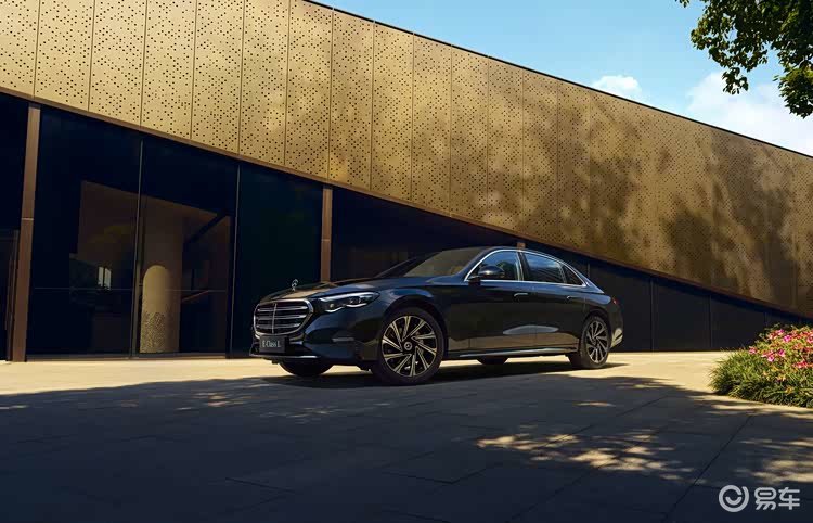 奔驰今年在中国市场推超15款新车，继续推进数字化落地