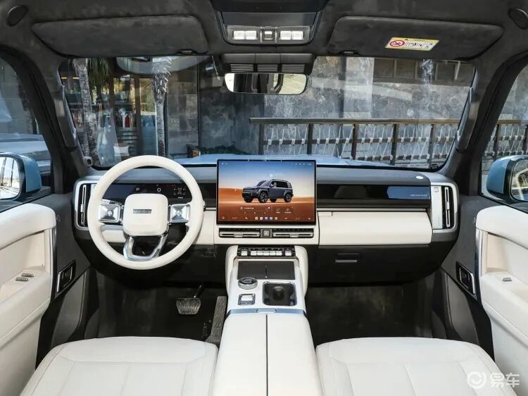 全车51个改装口！这台方盒子专为“玩乐”而生