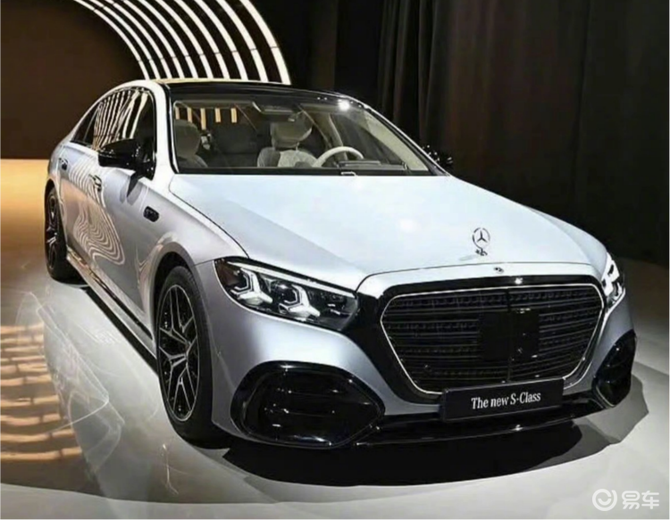 新款奔驰S级发布，采用全新灯组，竖置中控屏被取消