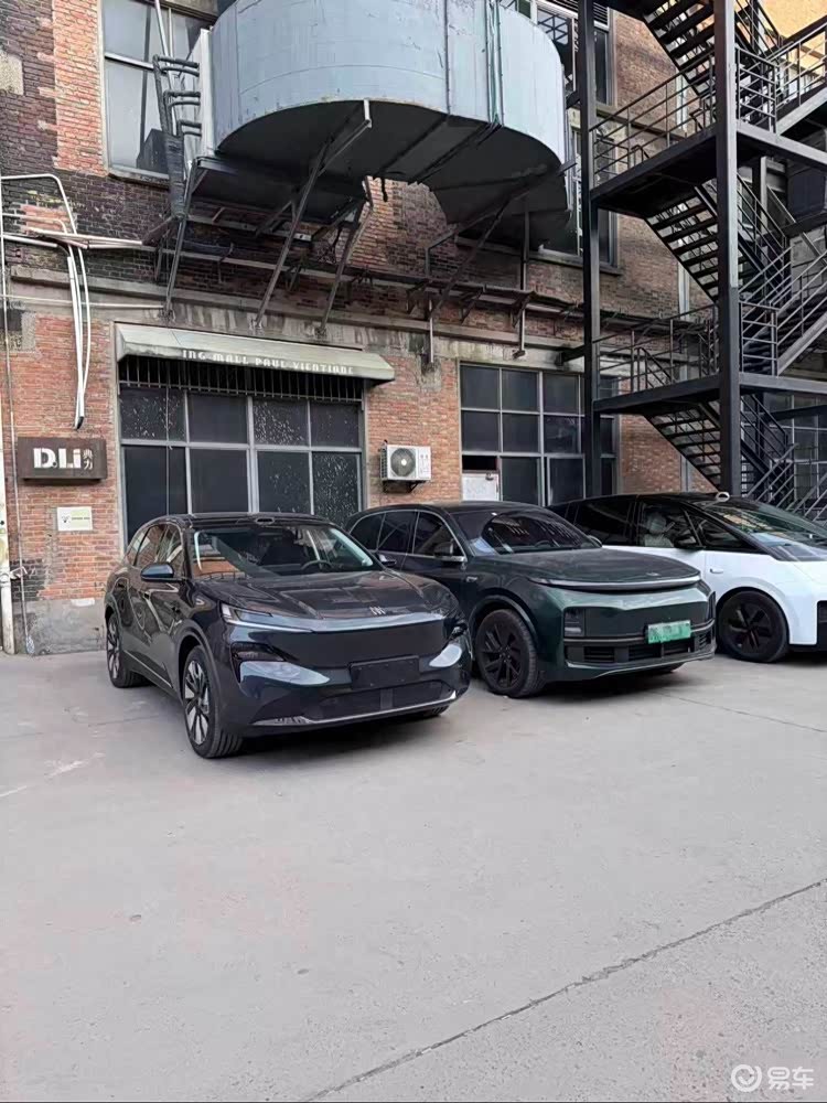 别克至境E7实车现身，搭1.5T插混系统，离上市不远了？