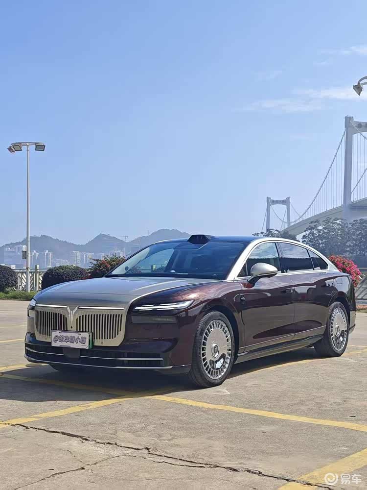 岚图追光L：被低估的的传统车企新能源旗舰轿车