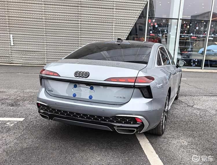 尺寸加长，可选激光雷达+空气悬架，全新奥迪A6L实车到店