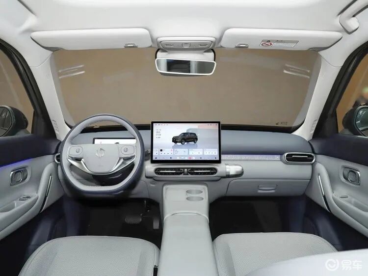 2026最热门小型SUV之一！零跑A10内饰曝光