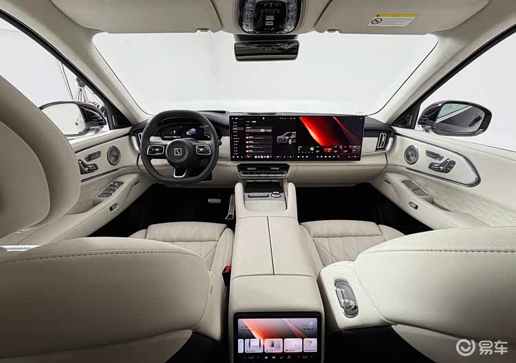 极氪8X内饰官图发布,一季度上市,轴距超3米