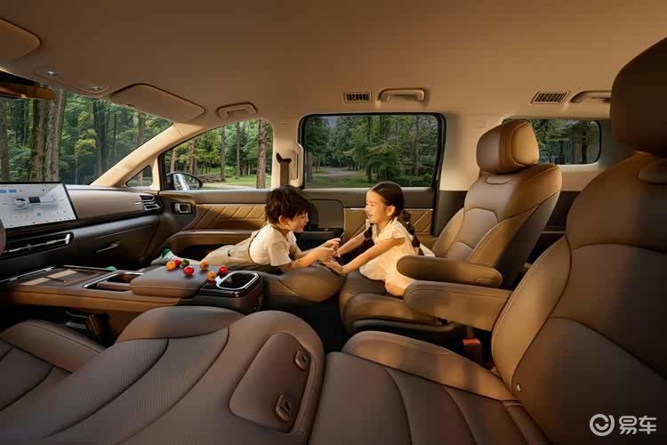 家用MPV新选择 五菱星光730尊享型上市